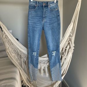 AKIRA diamond hem dark wash jeans